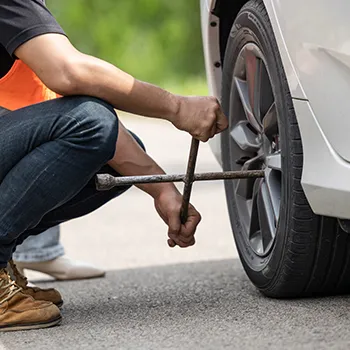 Roadside Assistance in Kendallville, IN